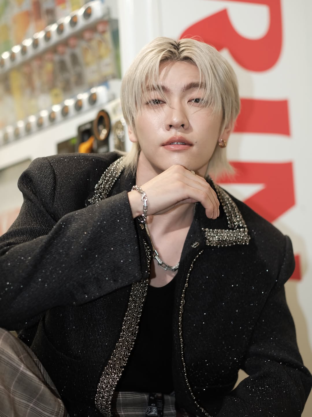 บอส - ชัยกมล เสริมส่งวิทยะ
