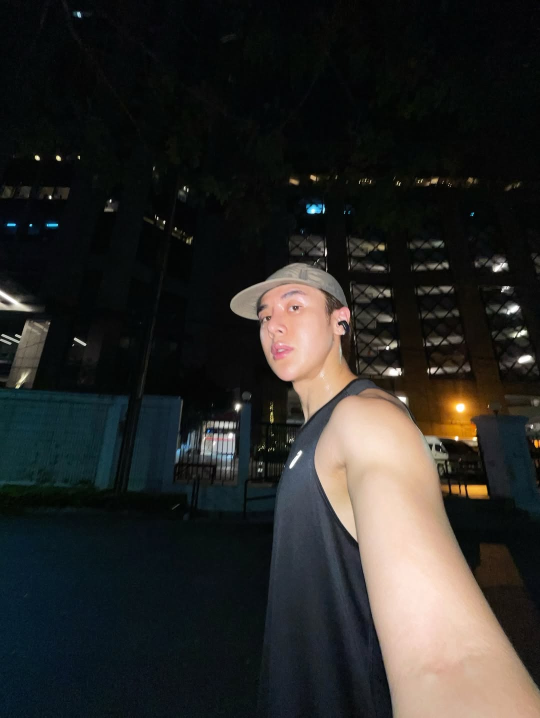 อาร์ม - วีรยุทธ จันทร์สุข