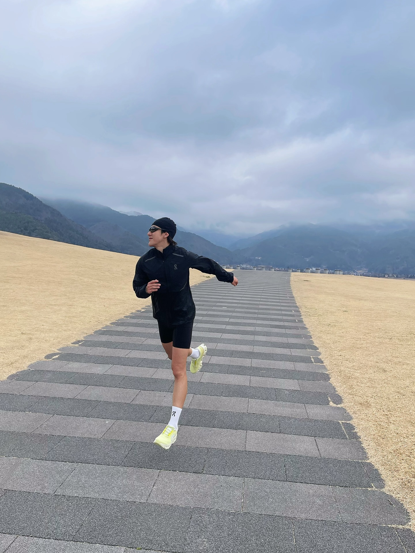 อาร์ม - วีรยุทธ จันทร์สุข