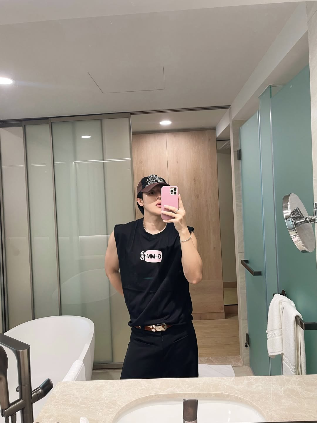 อาร์ม - วีรยุทธ จันทร์สุข