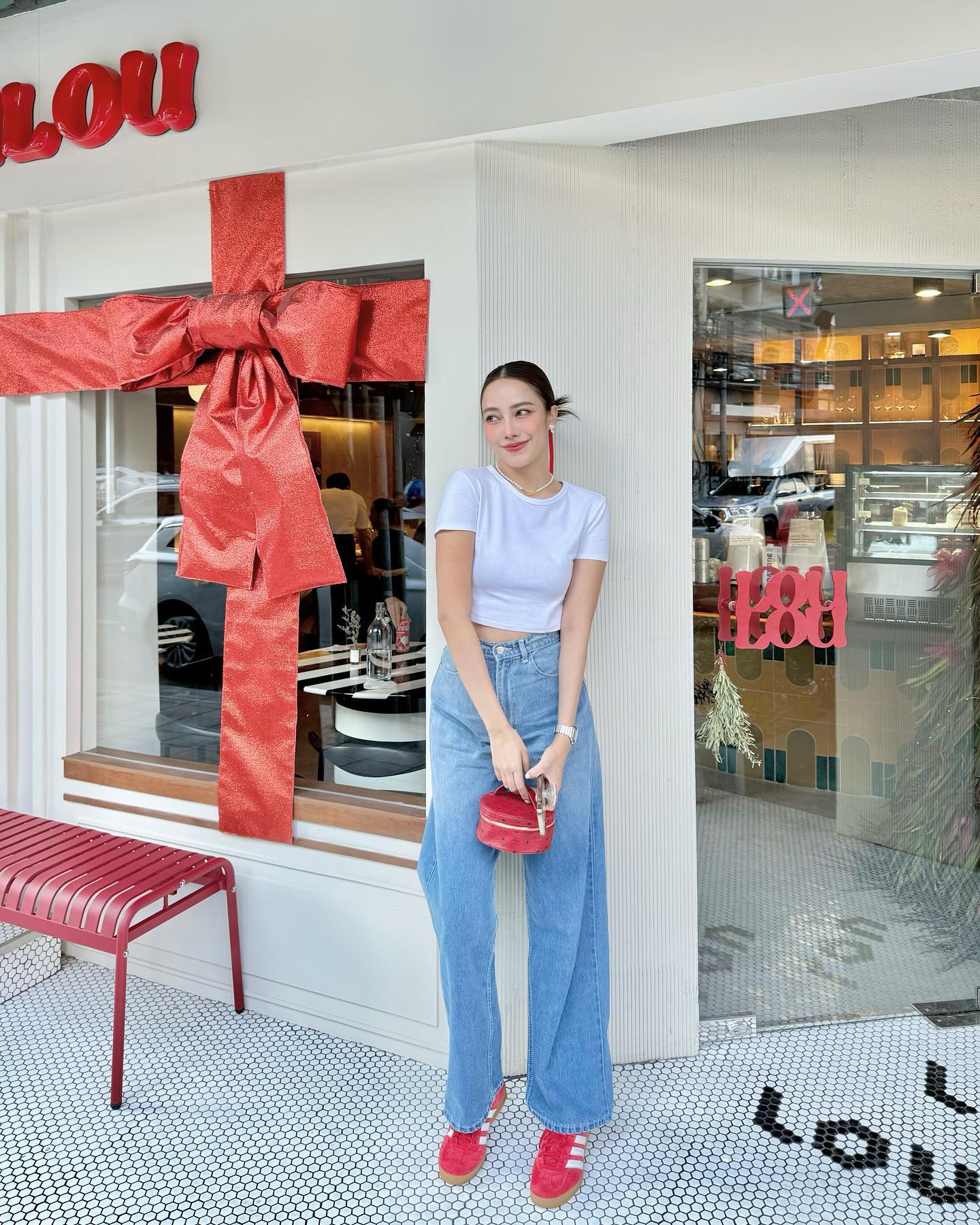 เปรี้ยว - ทัศนียา การสมนุช