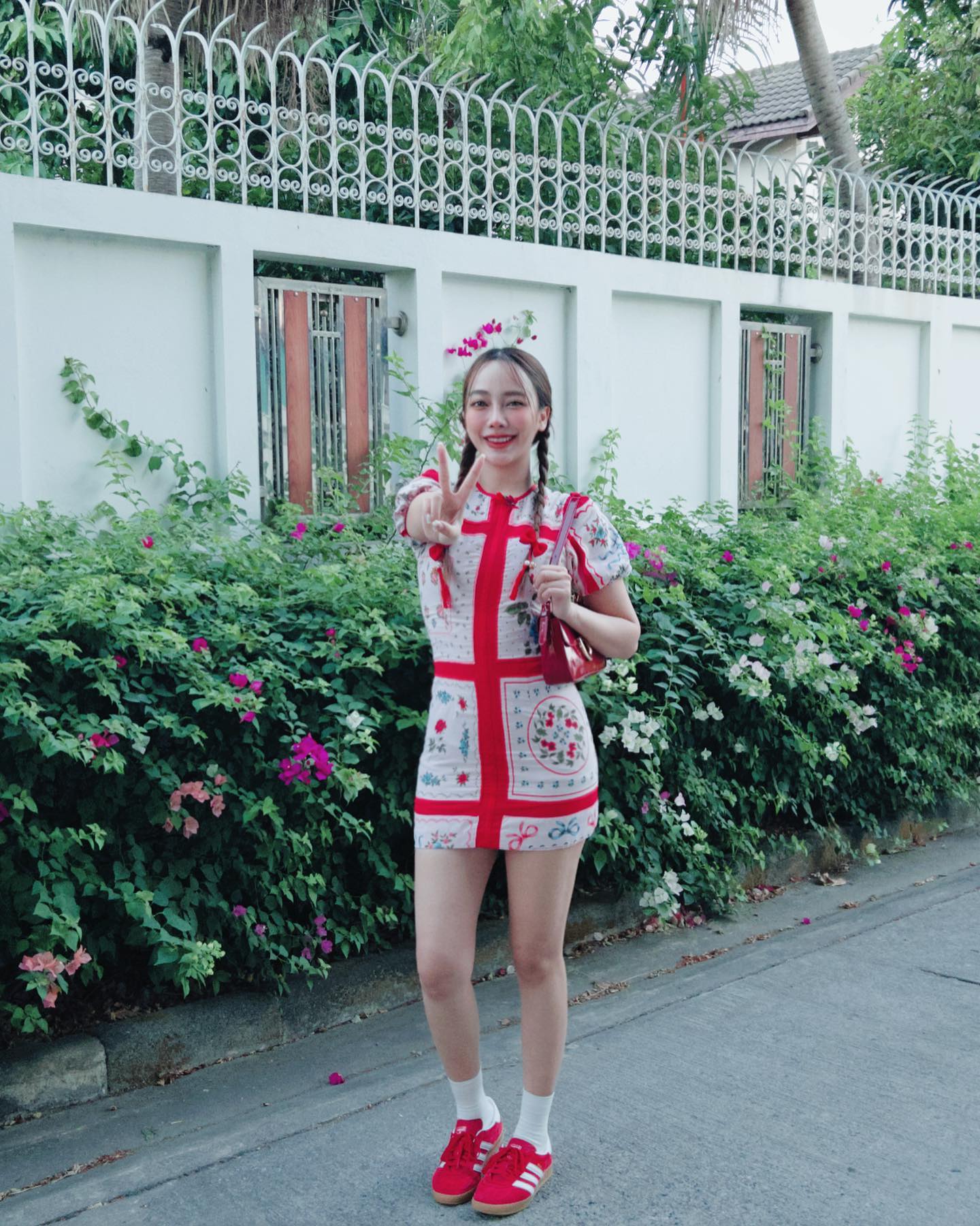 เปรี้ยว - ทัศนียา การสมนุช