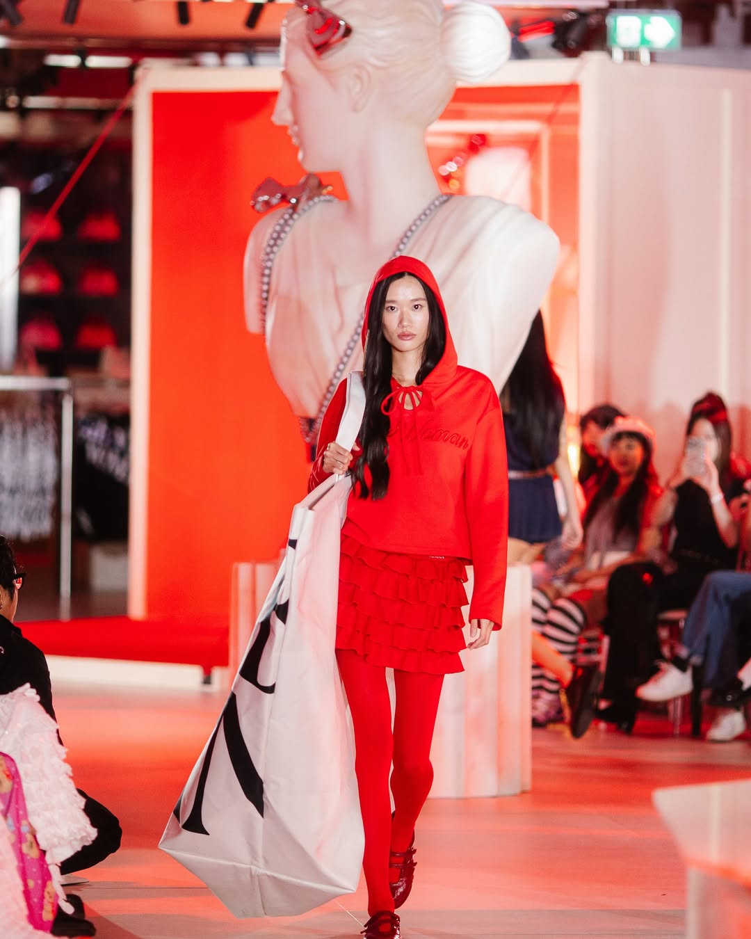 เปรี้ยว - ทัศนียา การสมนุช