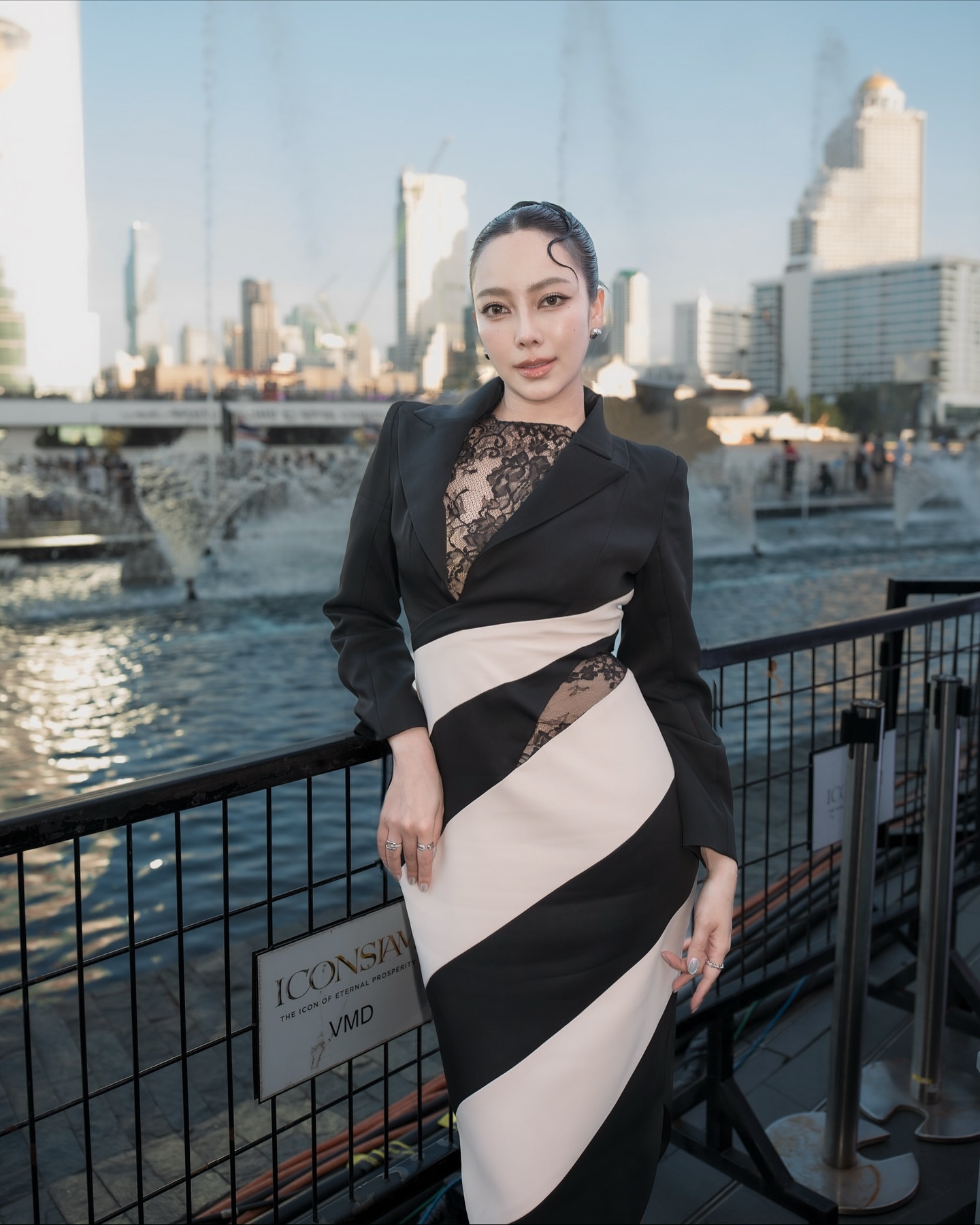 เปรี้ยว - ทัศนียา การสมนุช