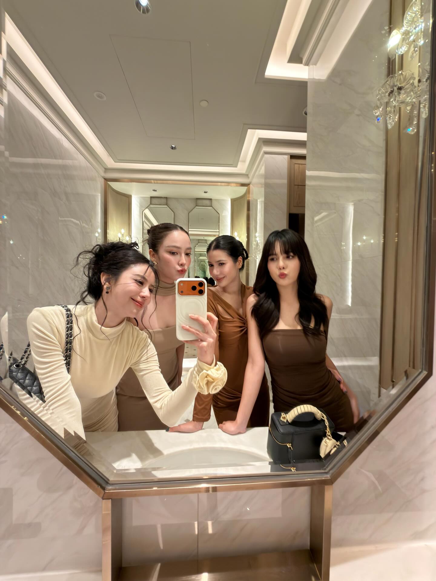 เปรี้ยว - ทัศนียา การสมนุช