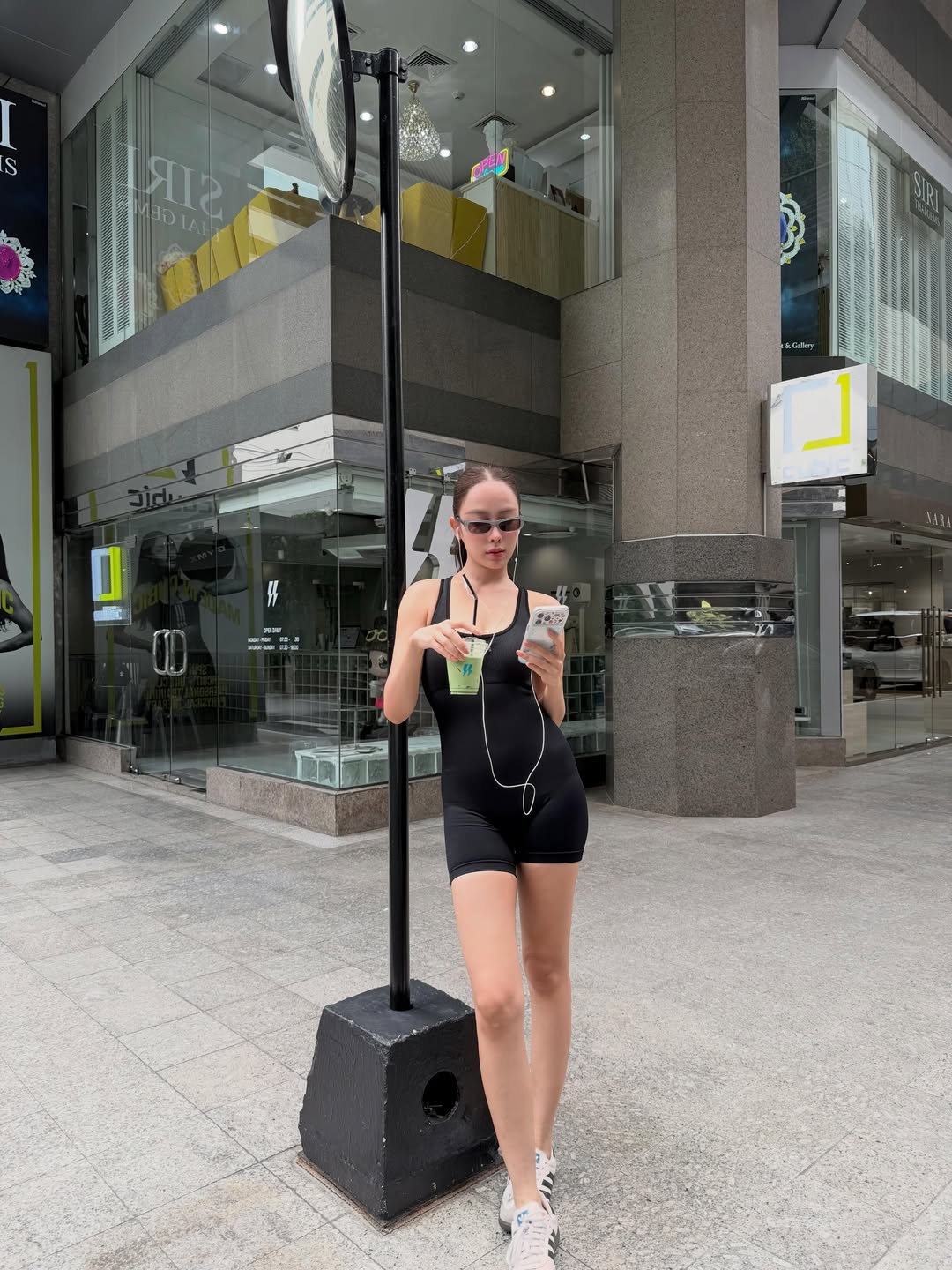 เปรี้ยว - ทัศนียา การสมนุช