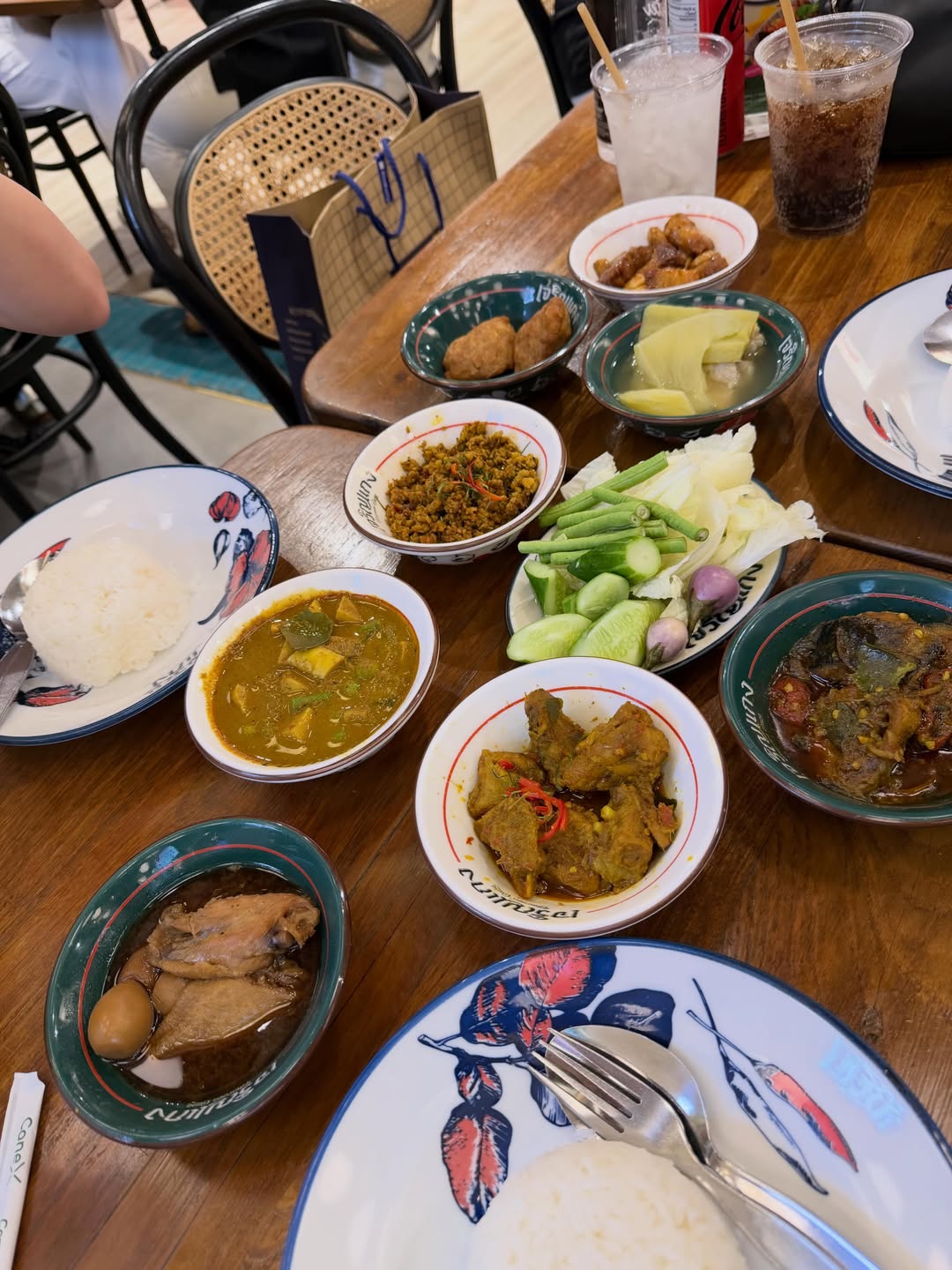 เปรี้ยว - ทัศนียา การสมนุช