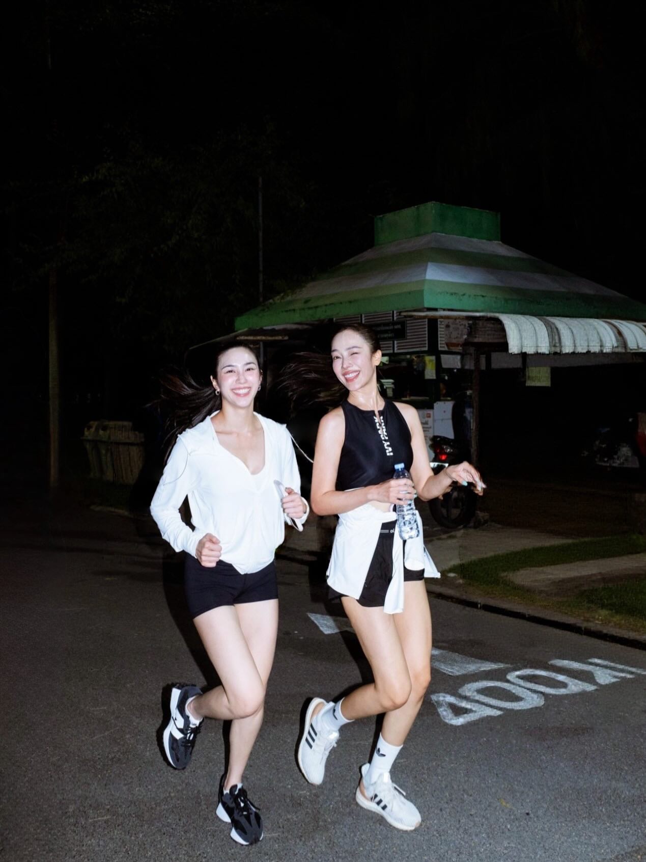 เปรี้ยว - ทัศนียา การสมนุช