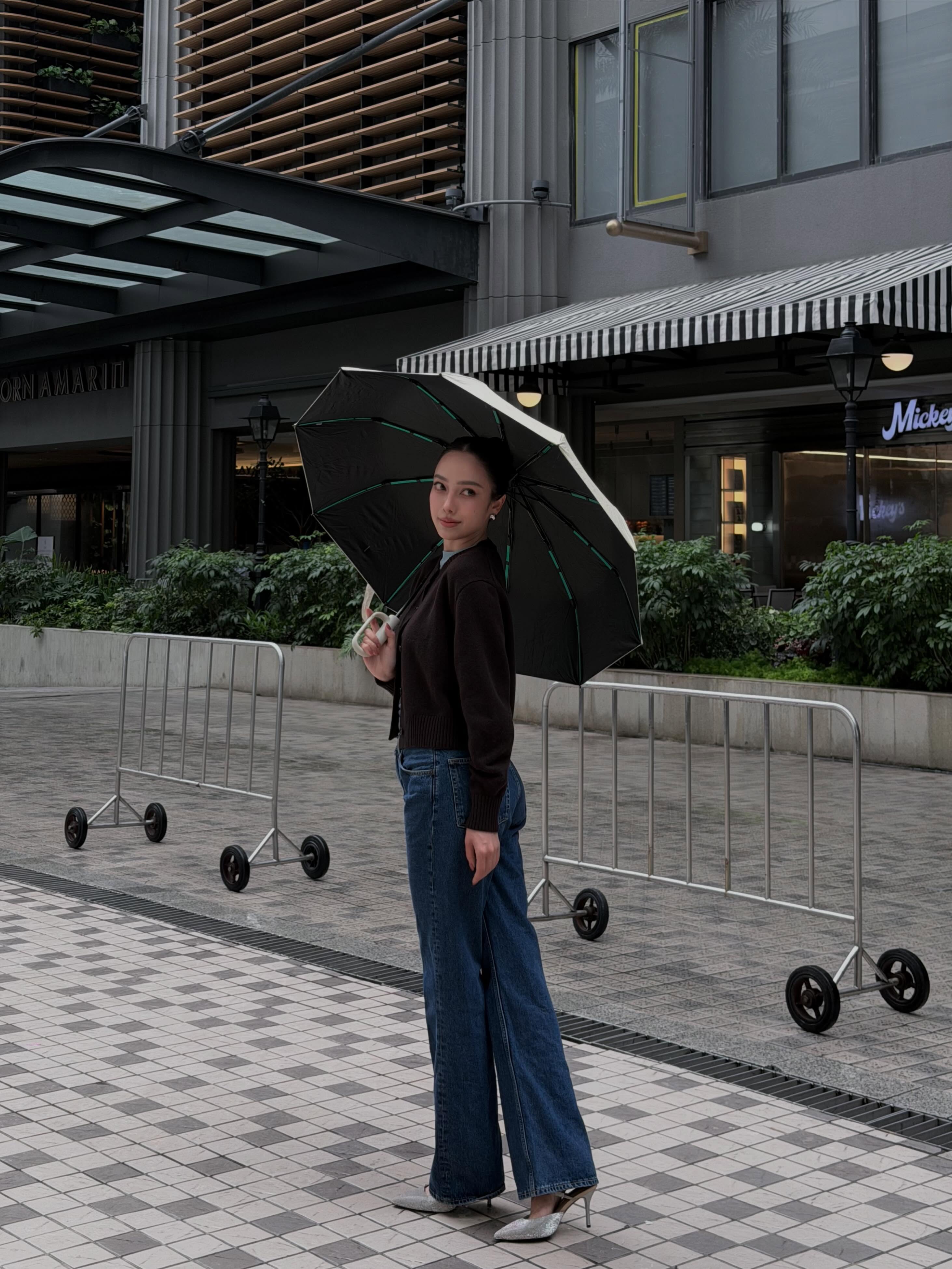 เปรี้ยว - ทัศนียา การสมนุช