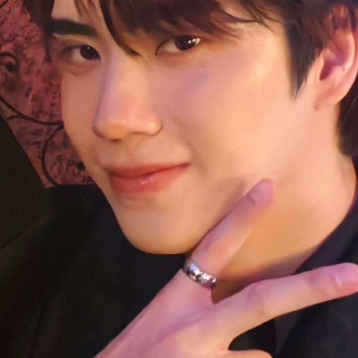 คิมม่อน - วโรดม เข็มมณฑา