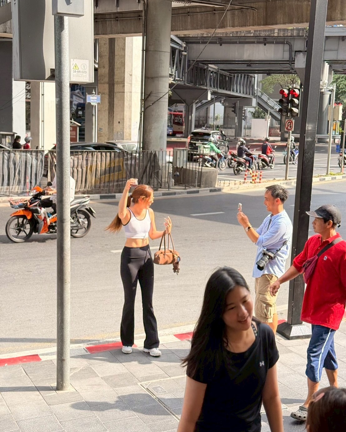 มะปราง - อลิสา ขุนแขวง