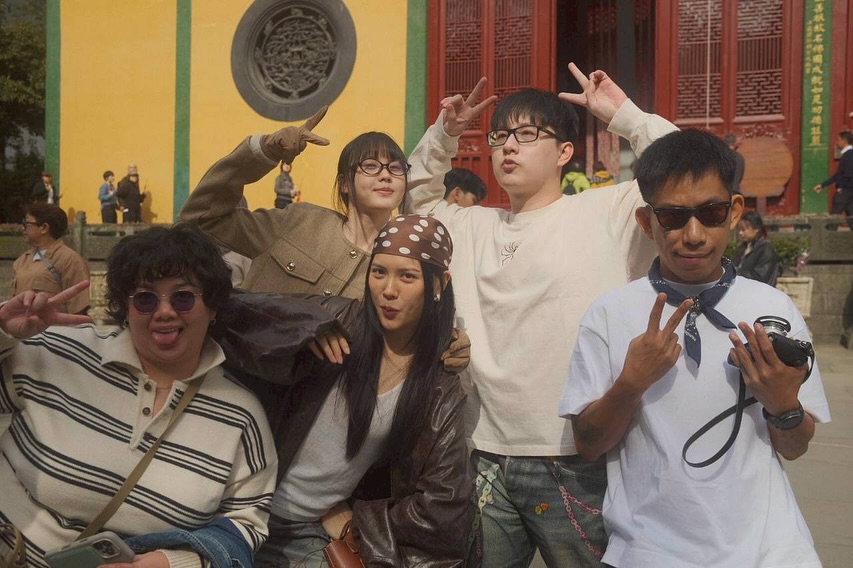 ท็อป - ณภัทร โชคจินดาชัย