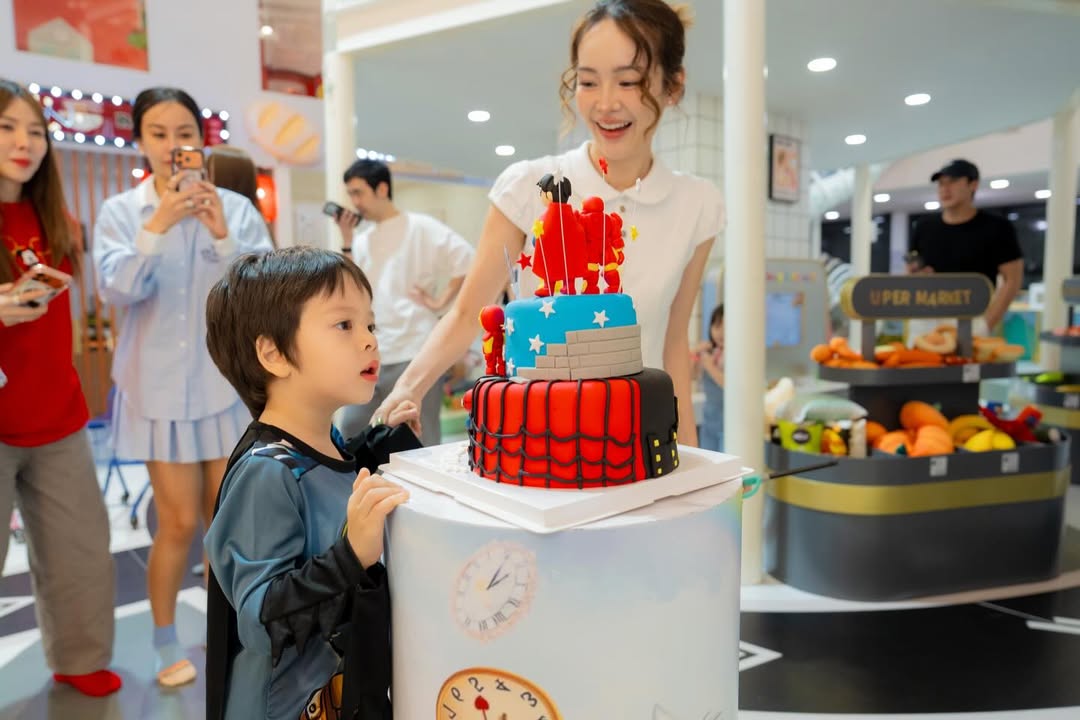 ปุ้มปุ้ย - พรรณทิพา อรุณวัฒนชัย