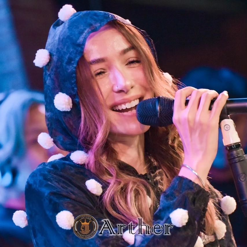 ปาล์มมี่ - อีฟ ปานเจริญ