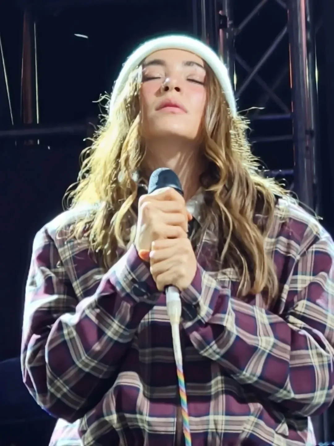 ปาล์มมี่ - อีฟ ปานเจริญ