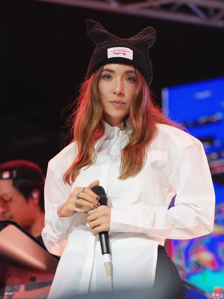 ปาล์มมี่ - อีฟ ปานเจริญ