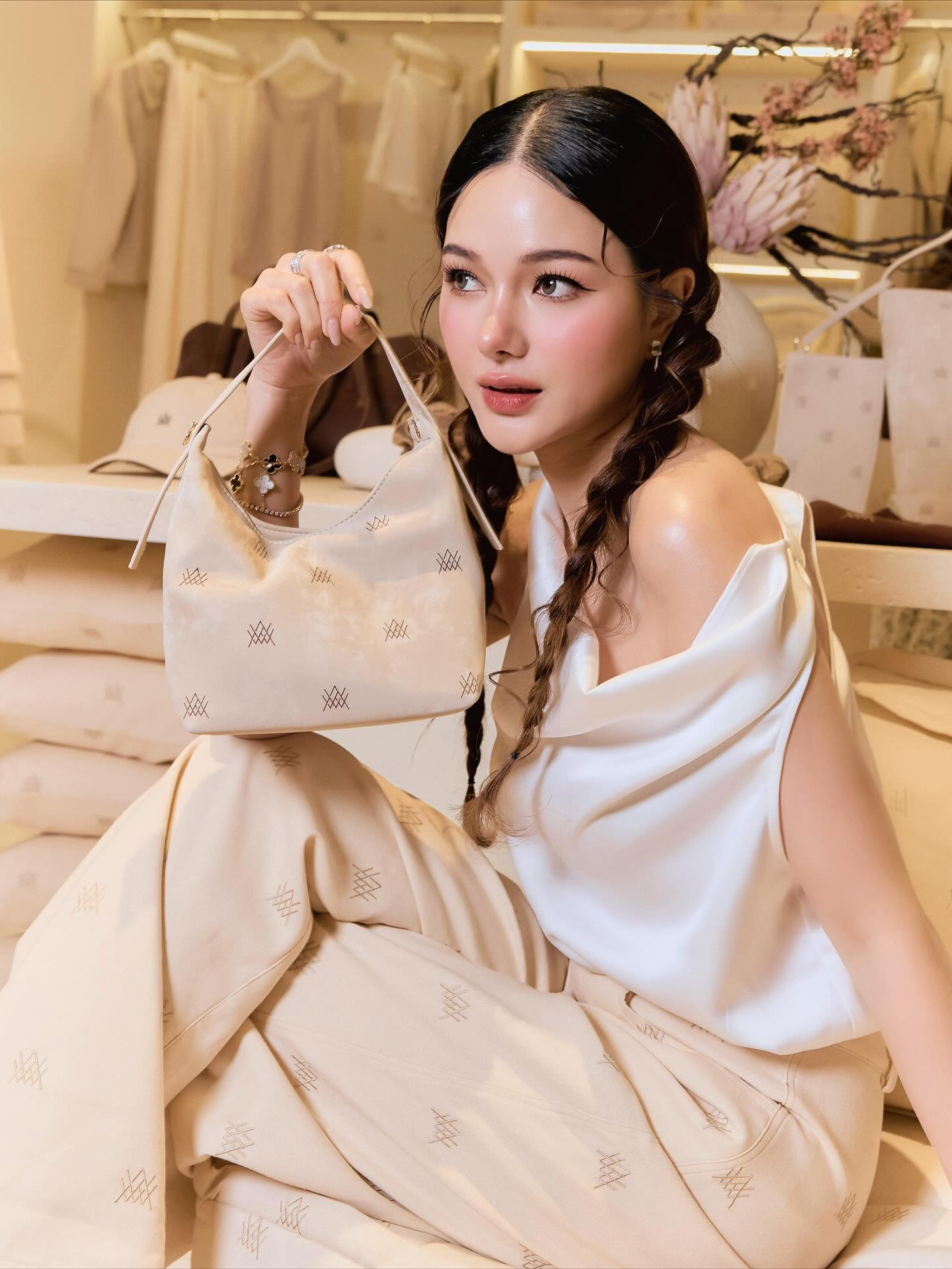 กวาง - วรรณปิยะ ออมสินนพกุล