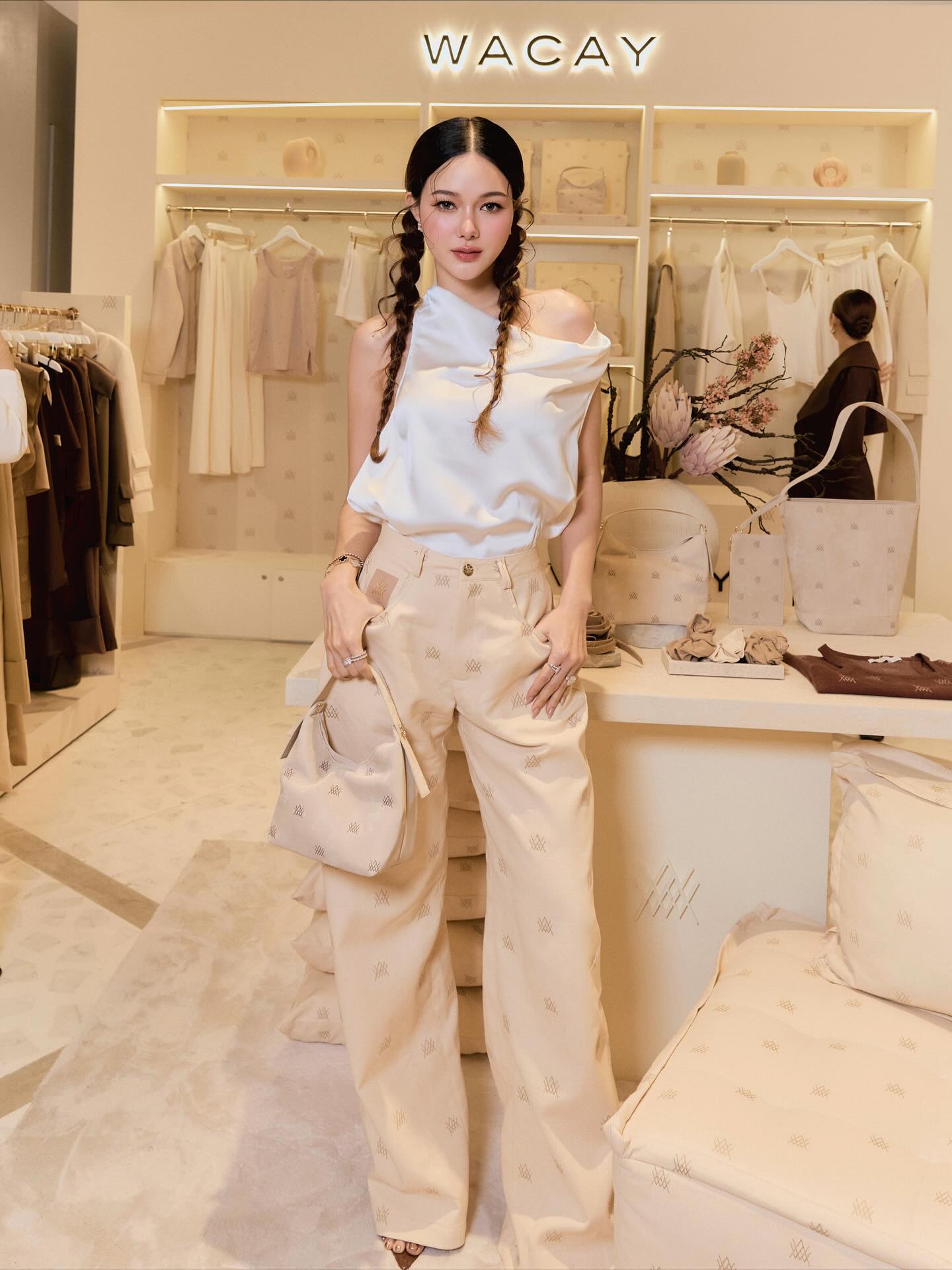 กวาง - วรรณปิยะ ออมสินนพกุล