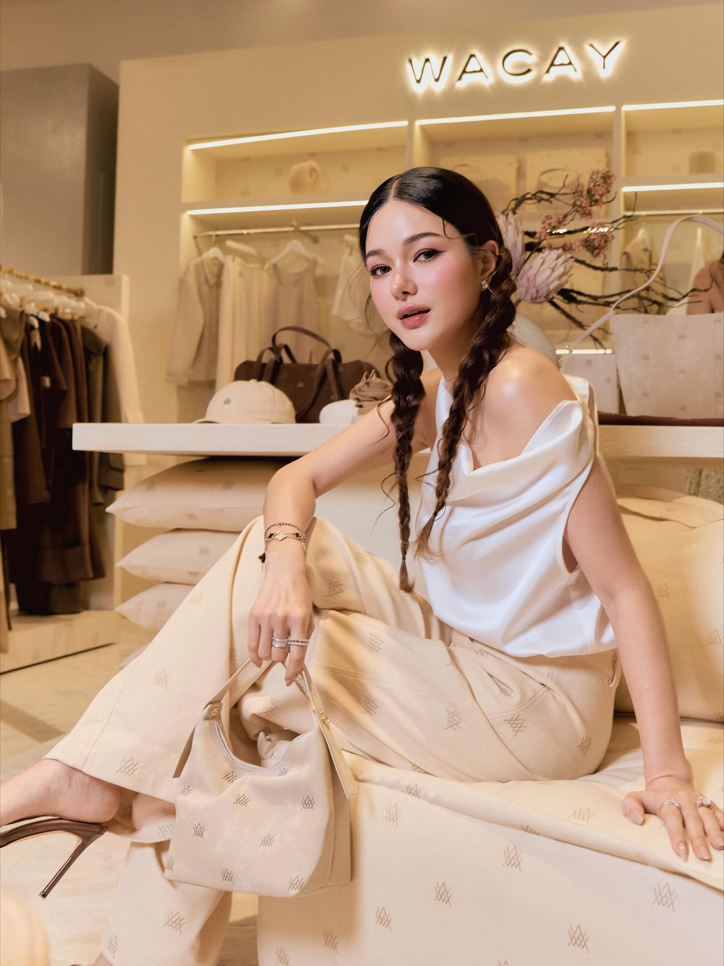 กวาง - วรรณปิยะ ออมสินนพกุล