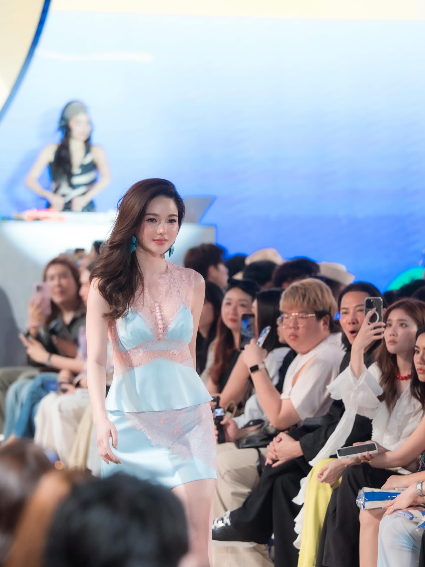 กวาง - วรรณปิยะ ออมสินนพกุล