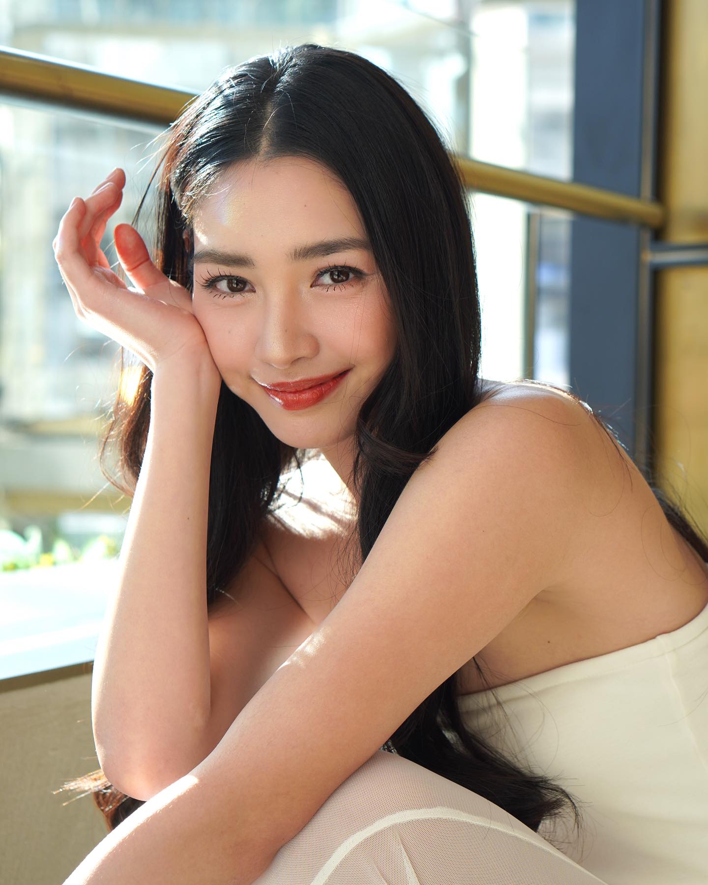 มิ้นท์ - รัญชน์รวี เอื้อกูลวราวัตร
