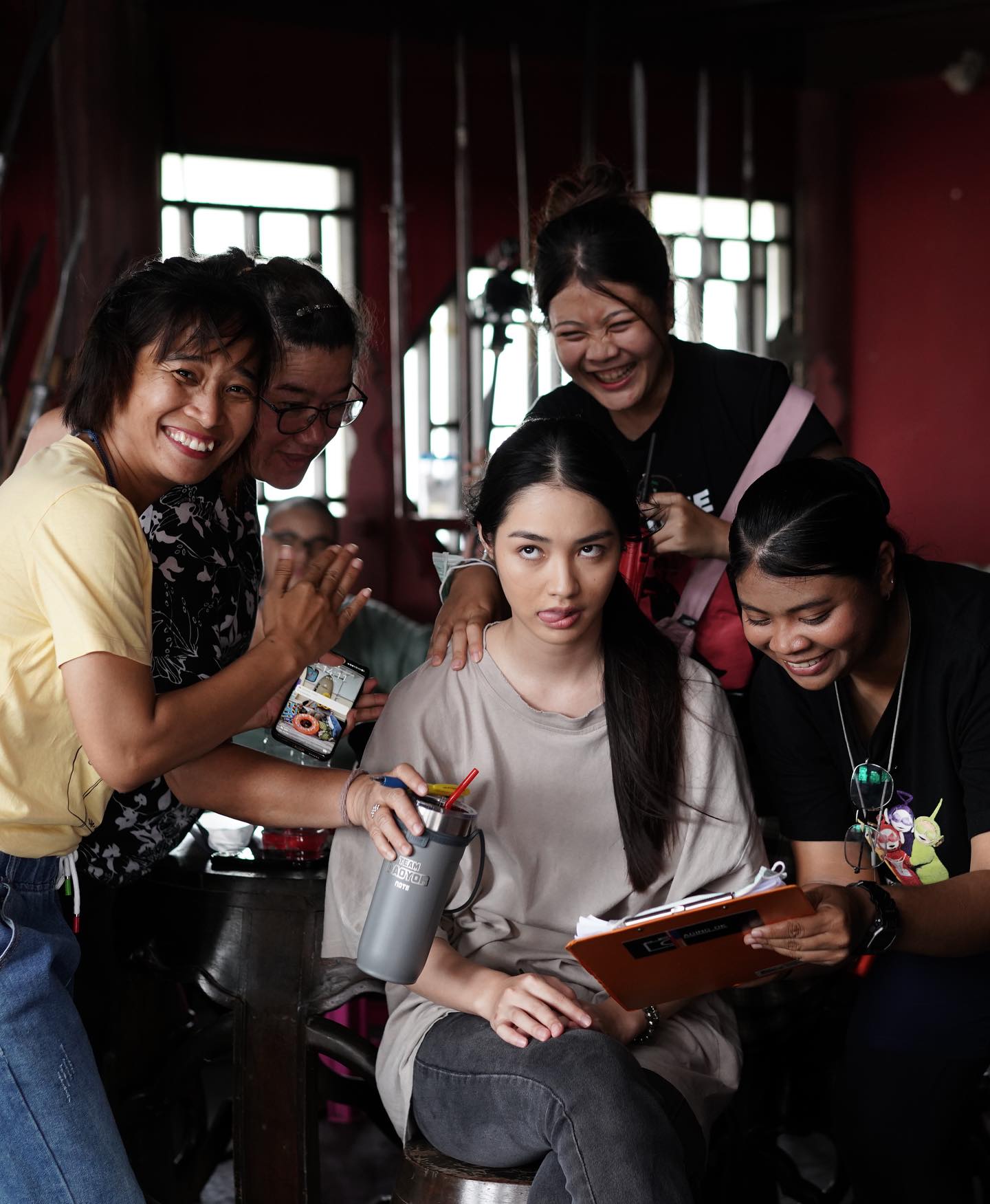 มิ้นท์ - รัญชน์รวี เอื้อกูลวราวัตร