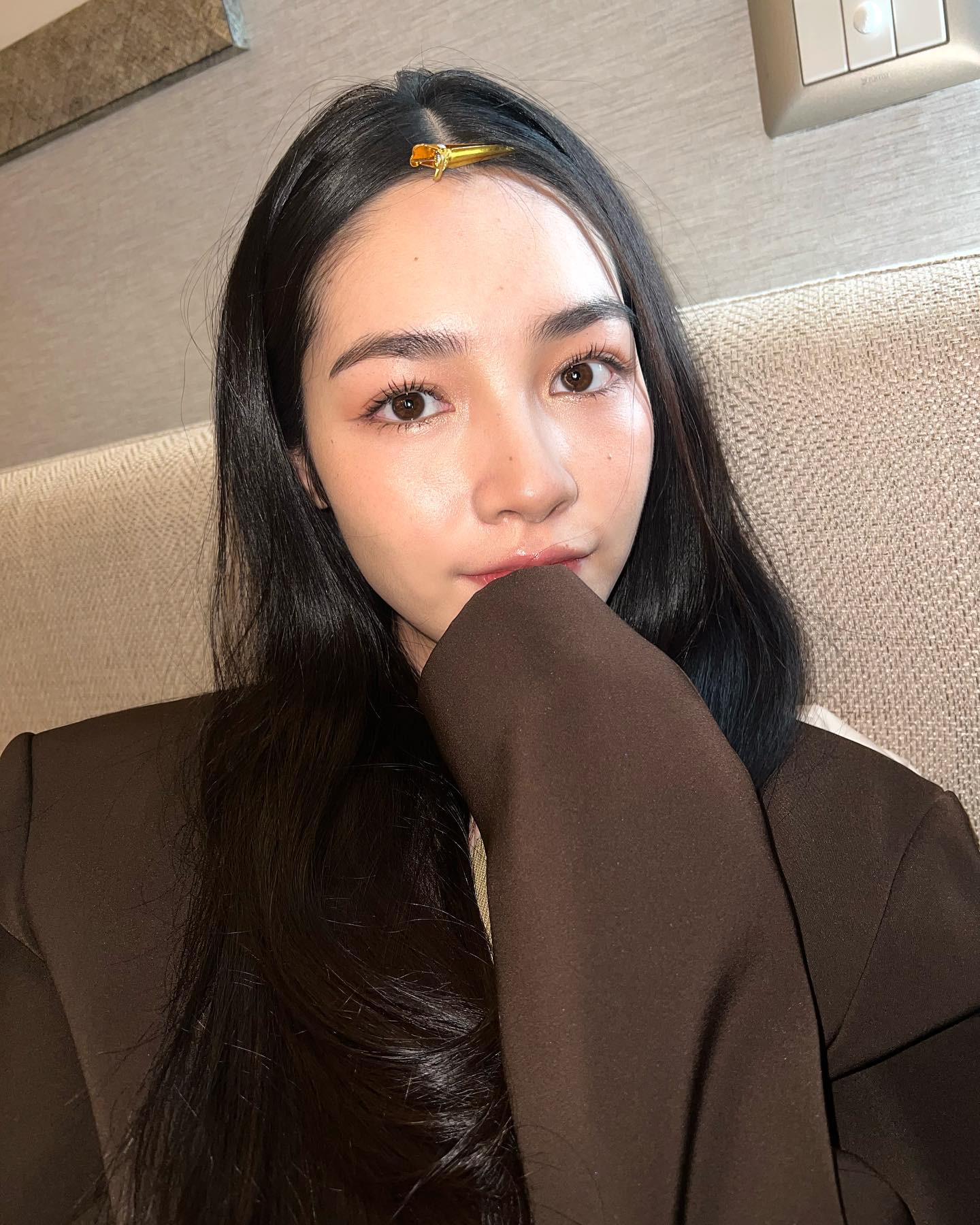 มิ้นท์ - รัญชน์รวี เอื้อกูลวราวัตร