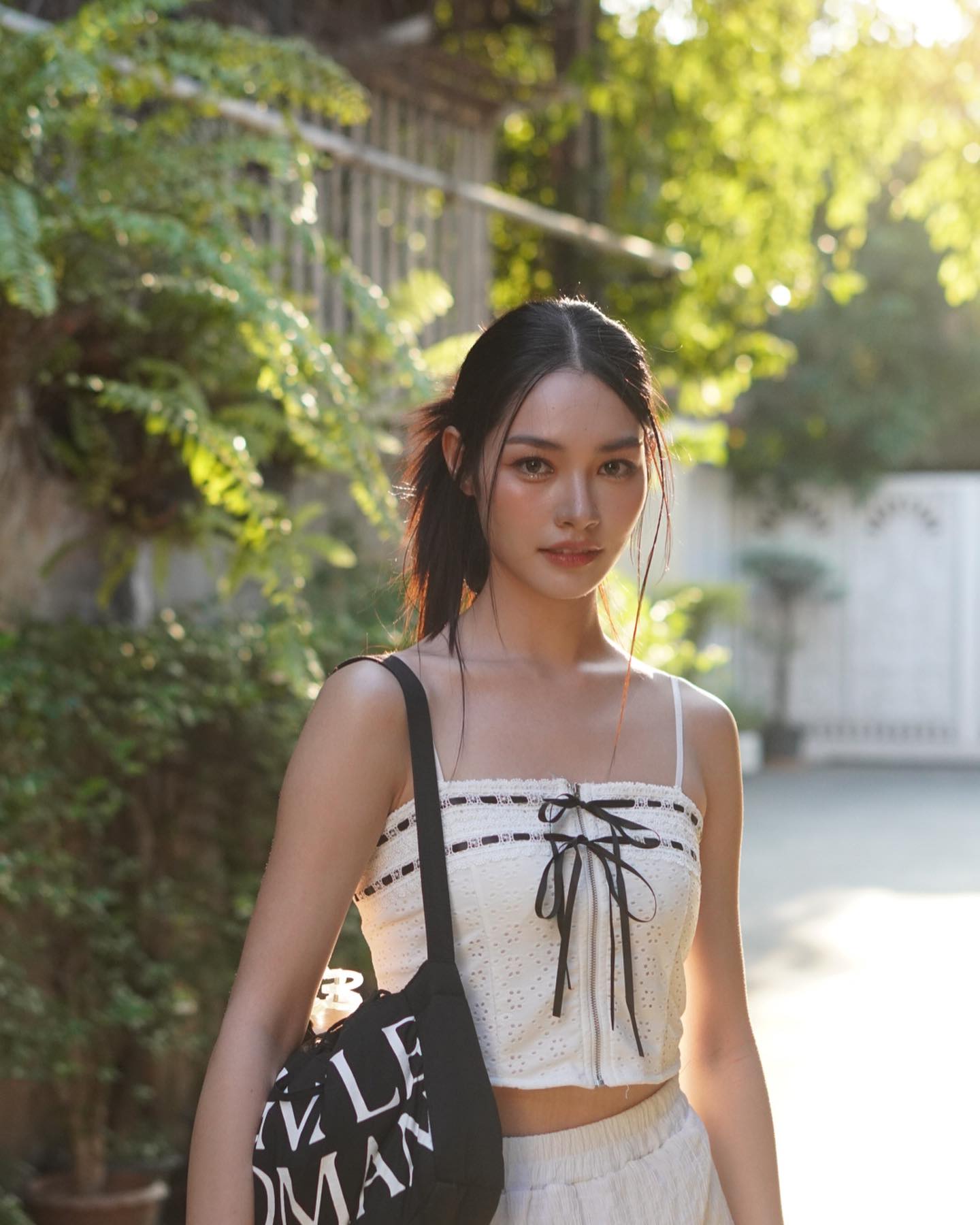 มิ้นท์ - รัญชน์รวี เอื้อกูลวราวัตร