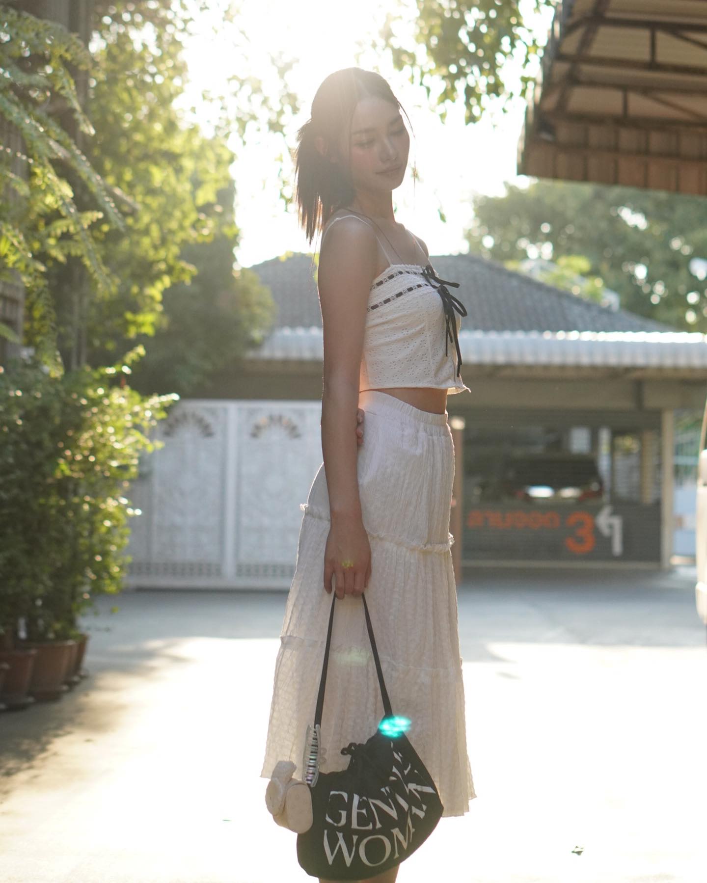 มิ้นท์ - รัญชน์รวี เอื้อกูลวราวัตร
