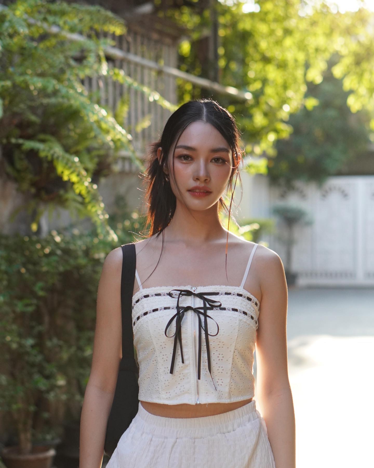 มิ้นท์ - รัญชน์รวี เอื้อกูลวราวัตร