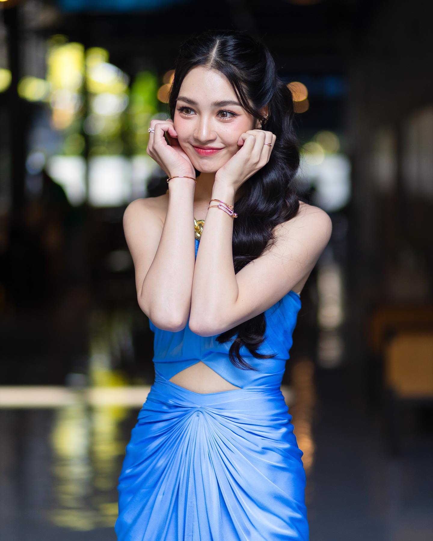 มิ้นท์ - รัญชน์รวี เอื้อกูลวราวัตร