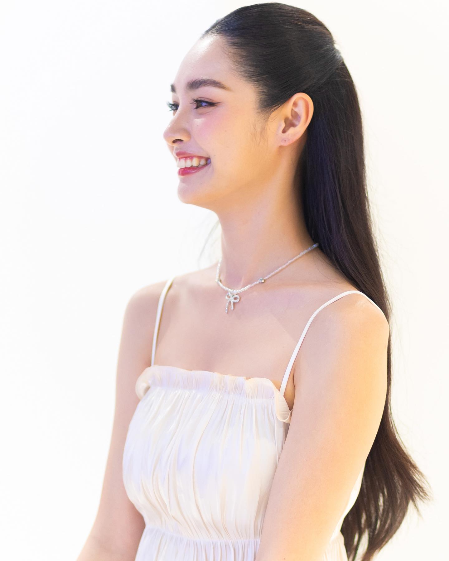 มิ้นท์ - รัญชน์รวี เอื้อกูลวราวัตร