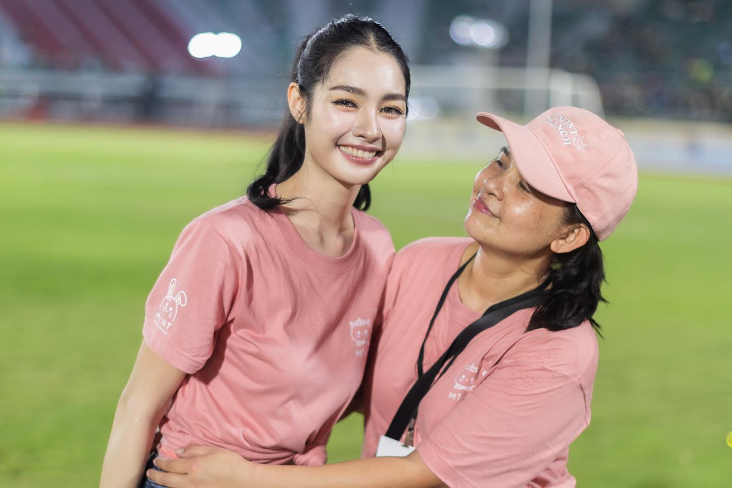มิ้นท์ - รัญชน์รวี เอื้อกูลวราวัตร