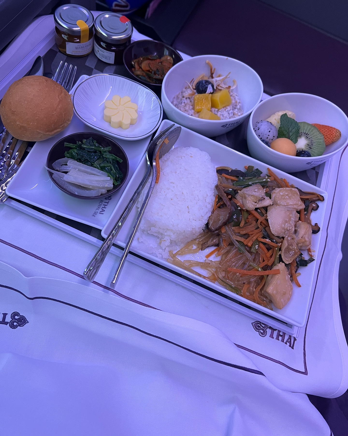 มิ้นท์ - รัญชน์รวี เอื้อกูลวราวัตร