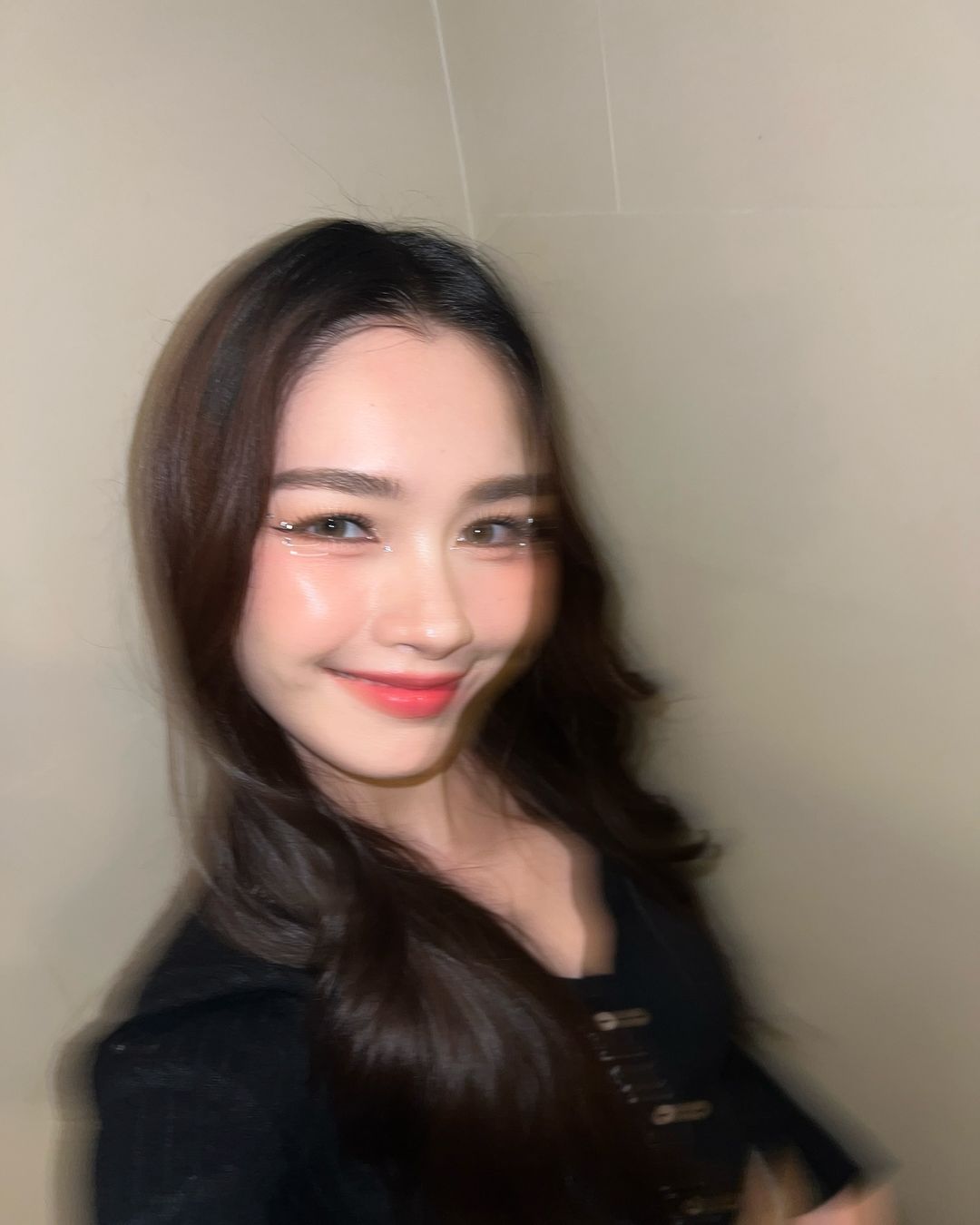 มิ้นท์ - รัญชน์รวี เอื้อกูลวราวัตร