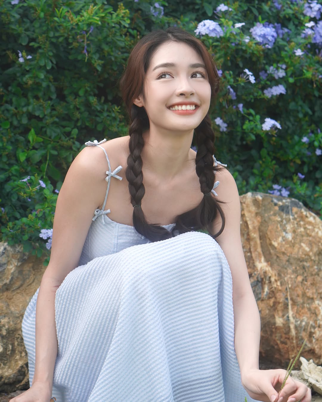 มิ้นท์ - รัญชน์รวี เอื้อกูลวราวัตร