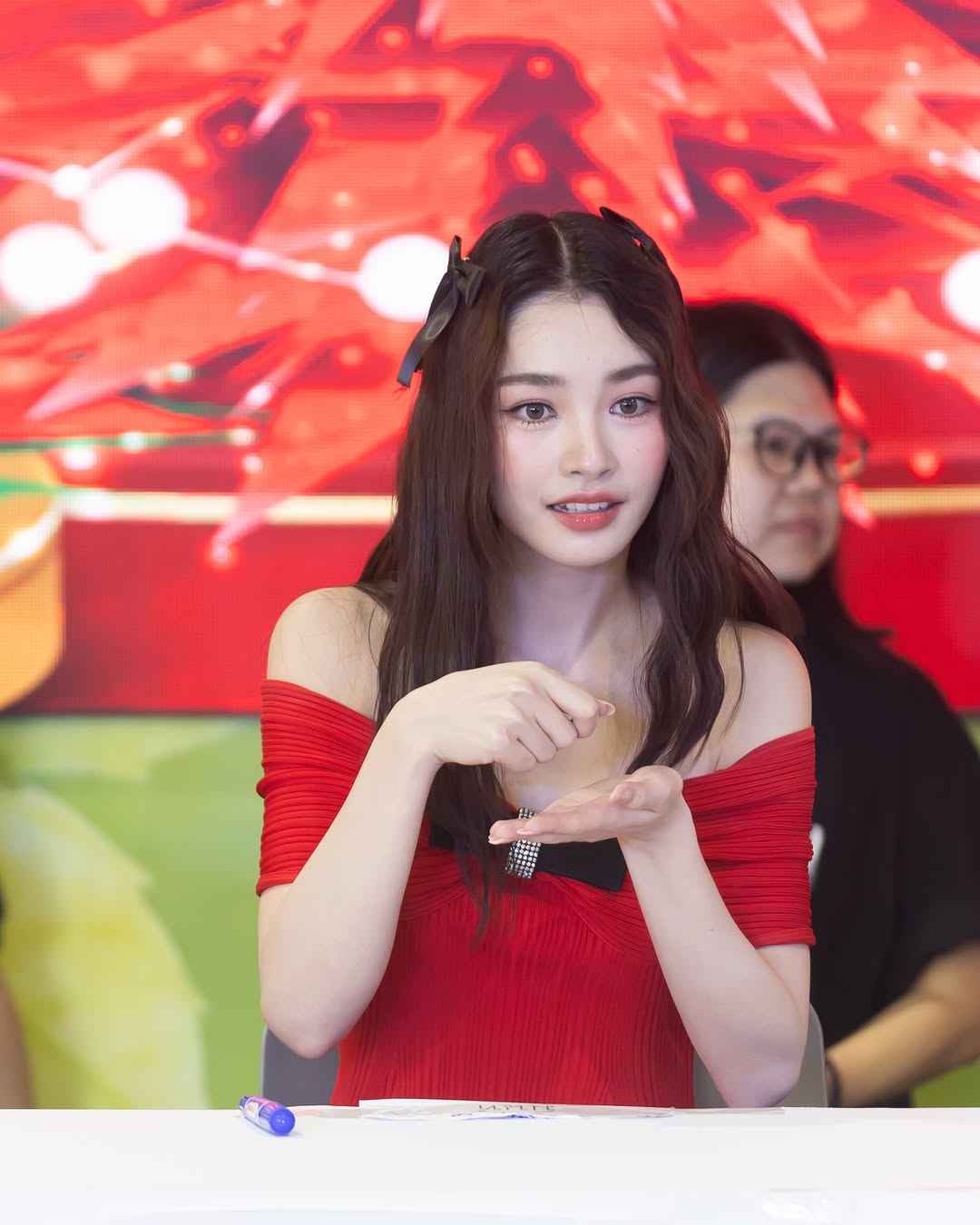 มิ้นท์ - รัญชน์รวี เอื้อกูลวราวัตร