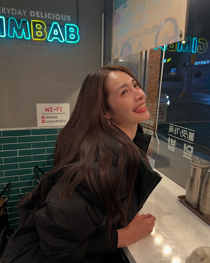 มิ้นท์ - รัญชน์รวี เอื้อกูลวราวัตร