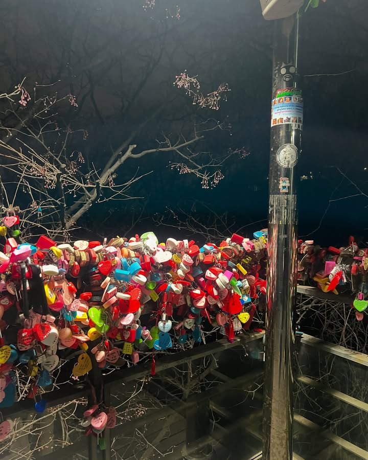 มิ้นท์ - รัญชน์รวี เอื้อกูลวราวัตร