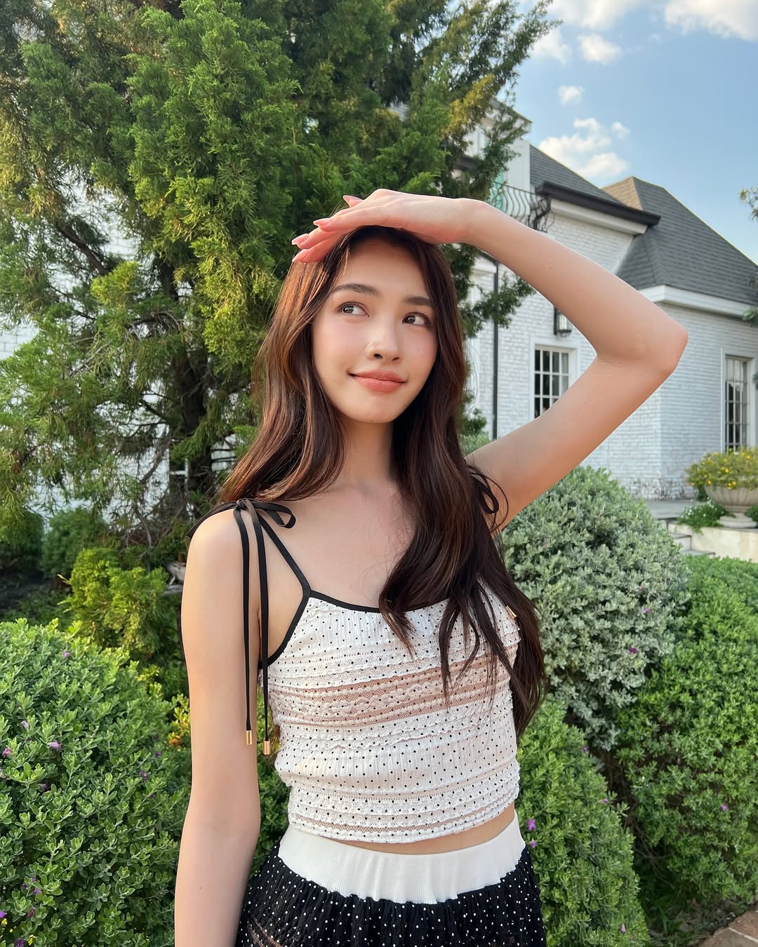 มิ้นท์ - รัญชน์รวี เอื้อกูลวราวัตร