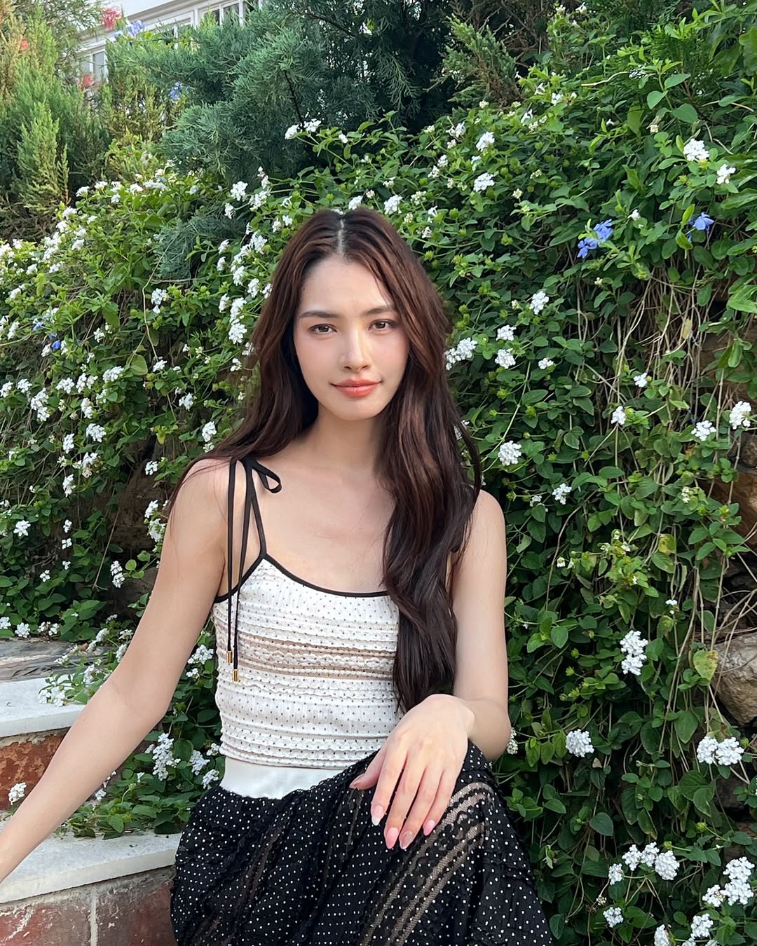 มิ้นท์ - รัญชน์รวี เอื้อกูลวราวัตร
