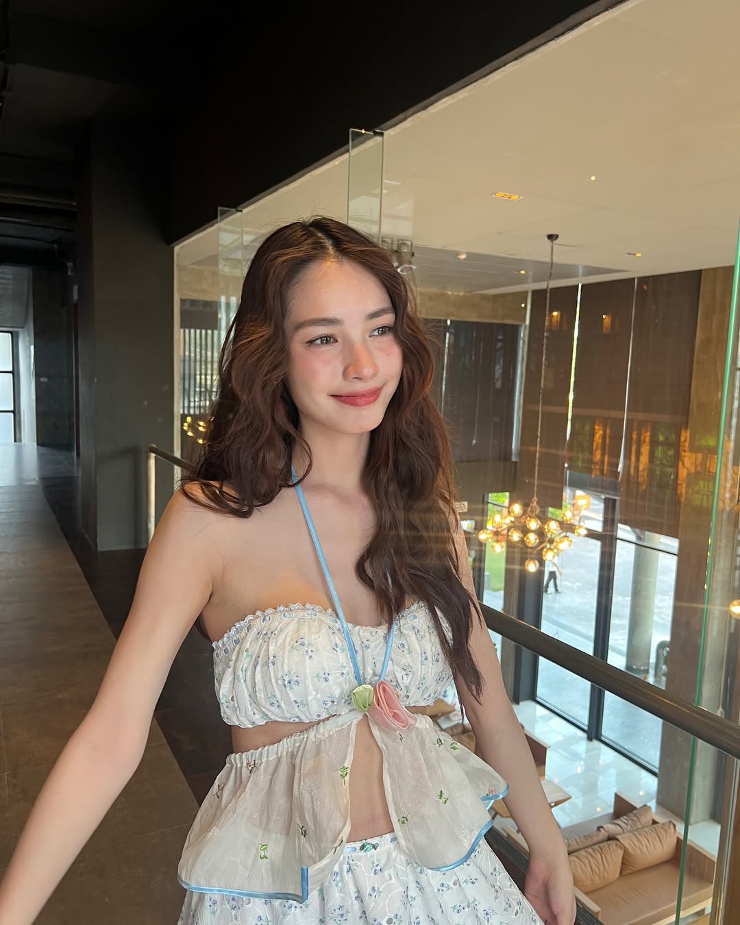 มิ้นท์ - รัญชน์รวี เอื้อกูลวราวัตร