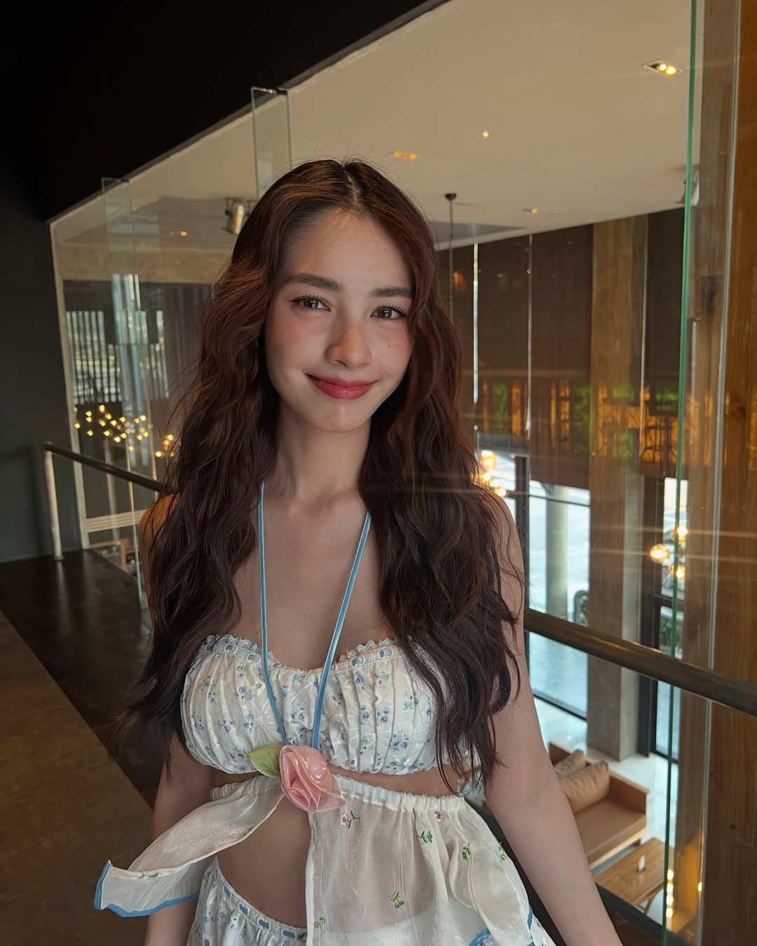 มิ้นท์ - รัญชน์รวี เอื้อกูลวราวัตร