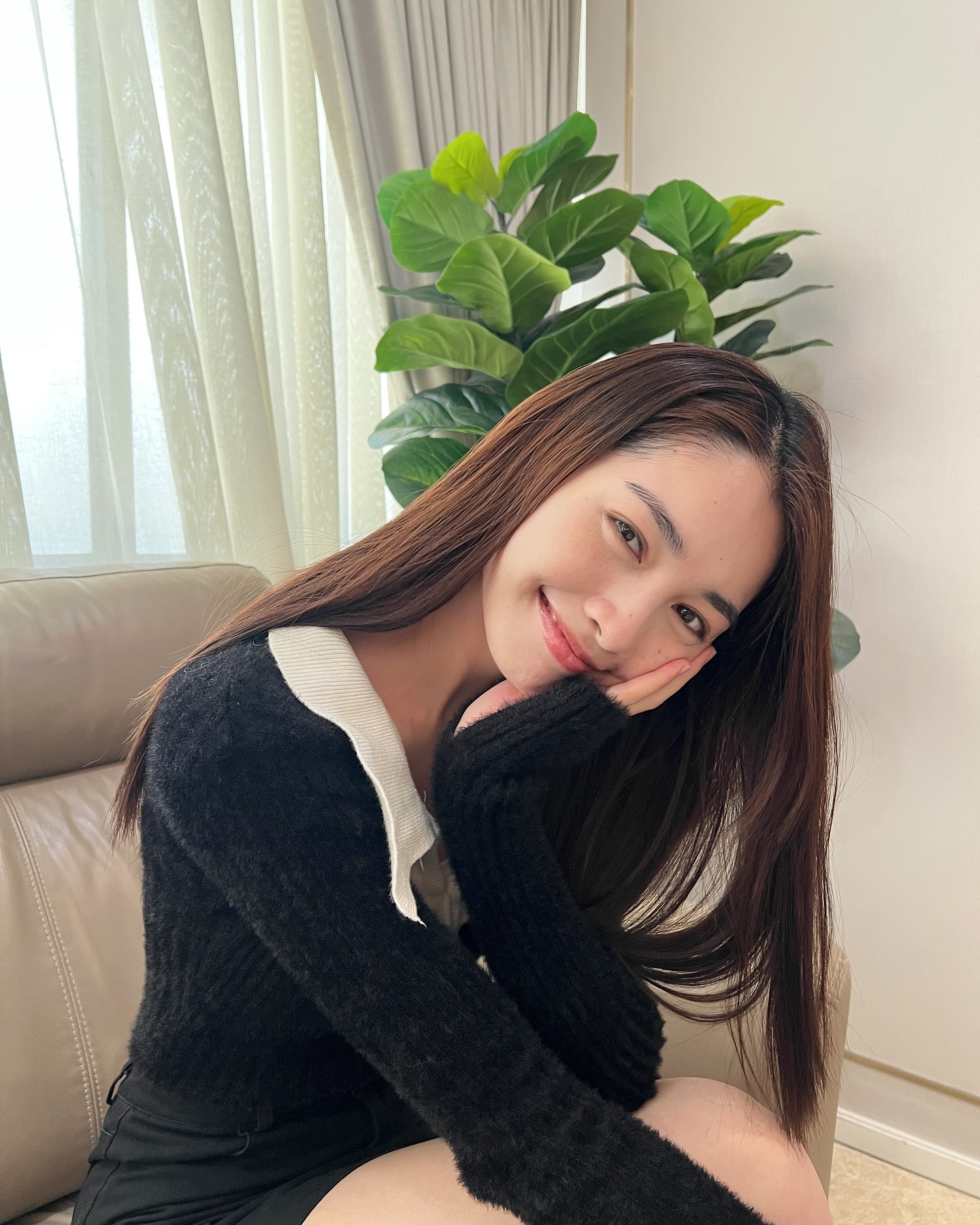 มิ้นท์ - รัญชน์รวี เอื้อกูลวราวัตร