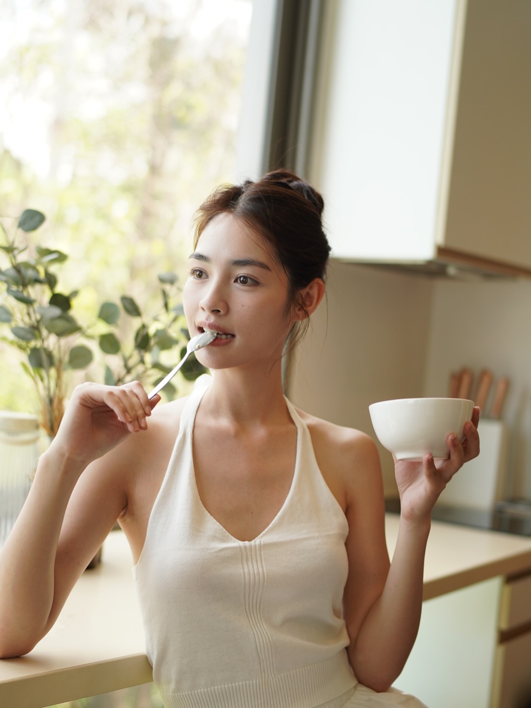 มิ้นท์ - รัญชน์รวี เอื้อกูลวราวัตร