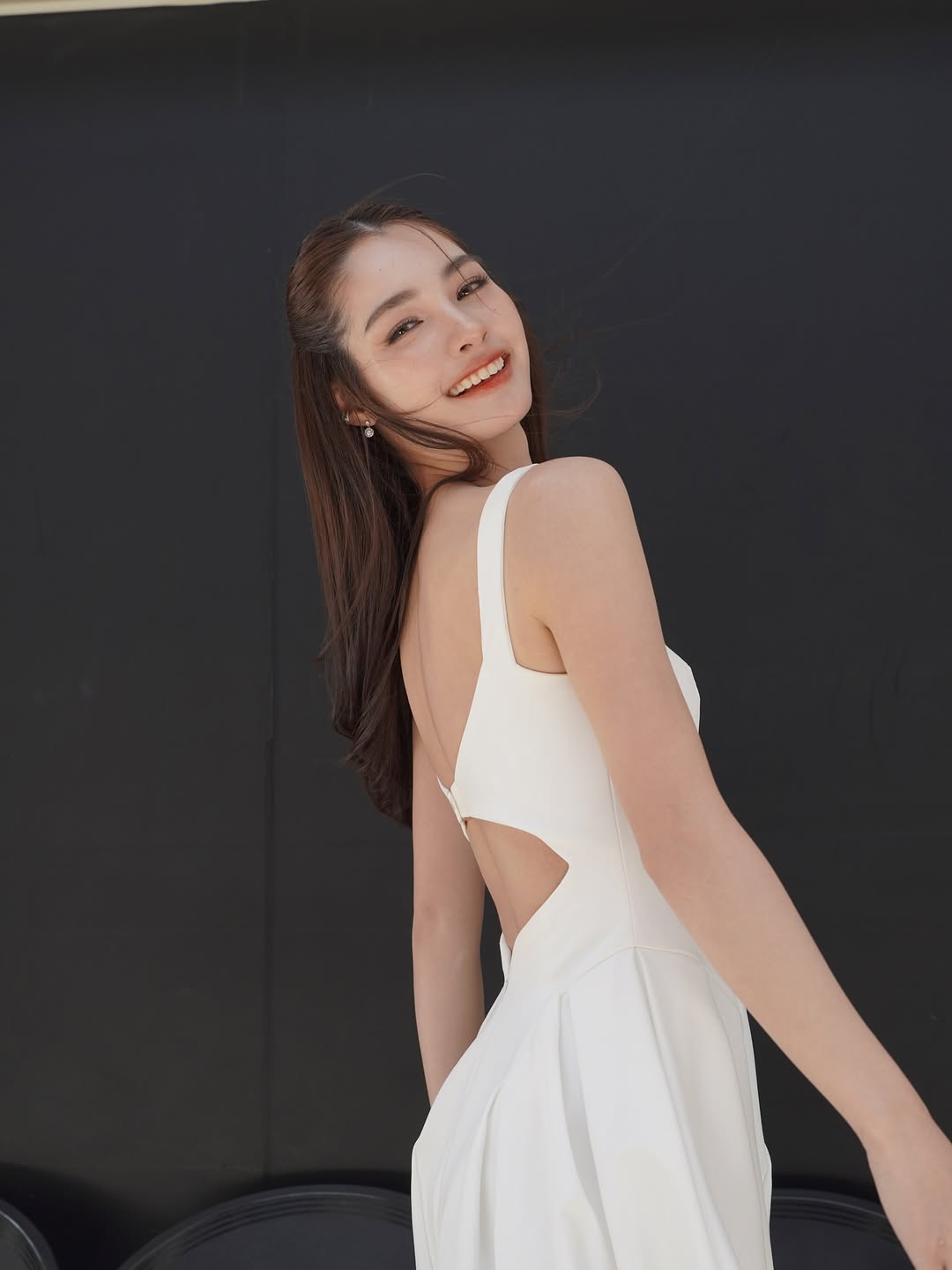 มิ้นท์ - รัญชน์รวี เอื้อกูลวราวัตร