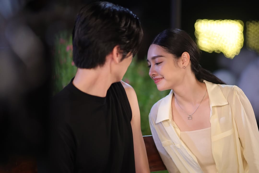 มิ้นท์ - รัญชน์รวี เอื้อกูลวราวัตร