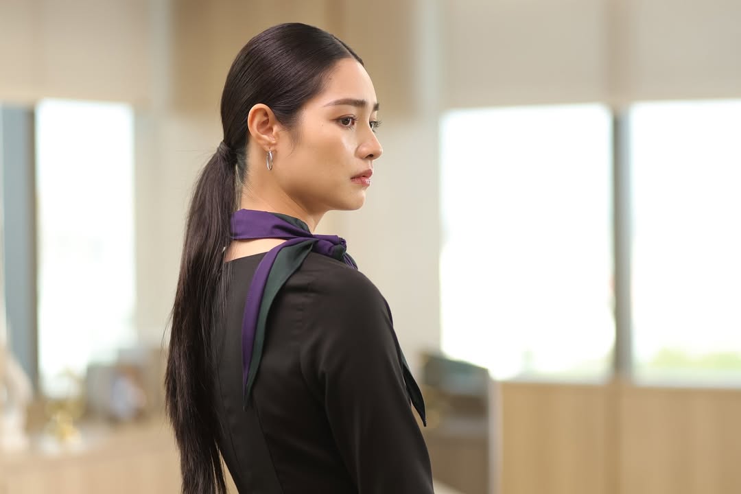 มิ้นท์ - รัญชน์รวี เอื้อกูลวราวัตร