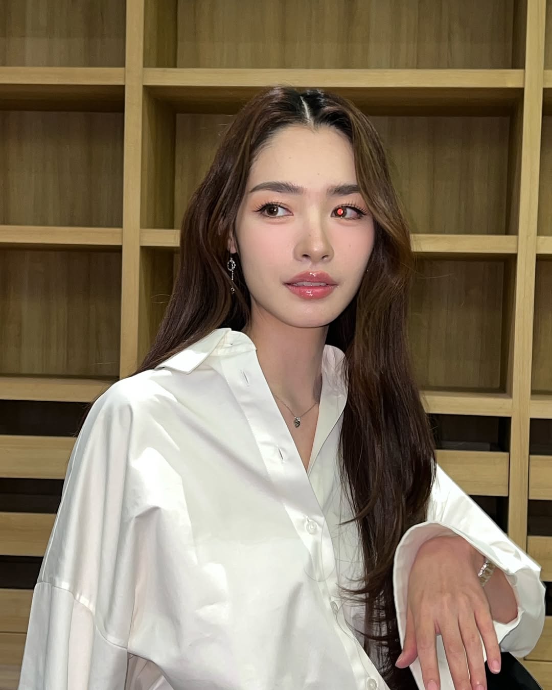 มิ้นท์ - รัญชน์รวี เอื้อกูลวราวัตร