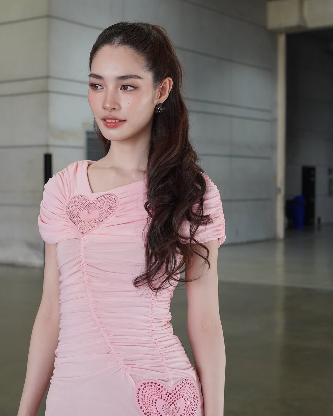 มิ้นท์ - รัญชน์รวี เอื้อกูลวราวัตร